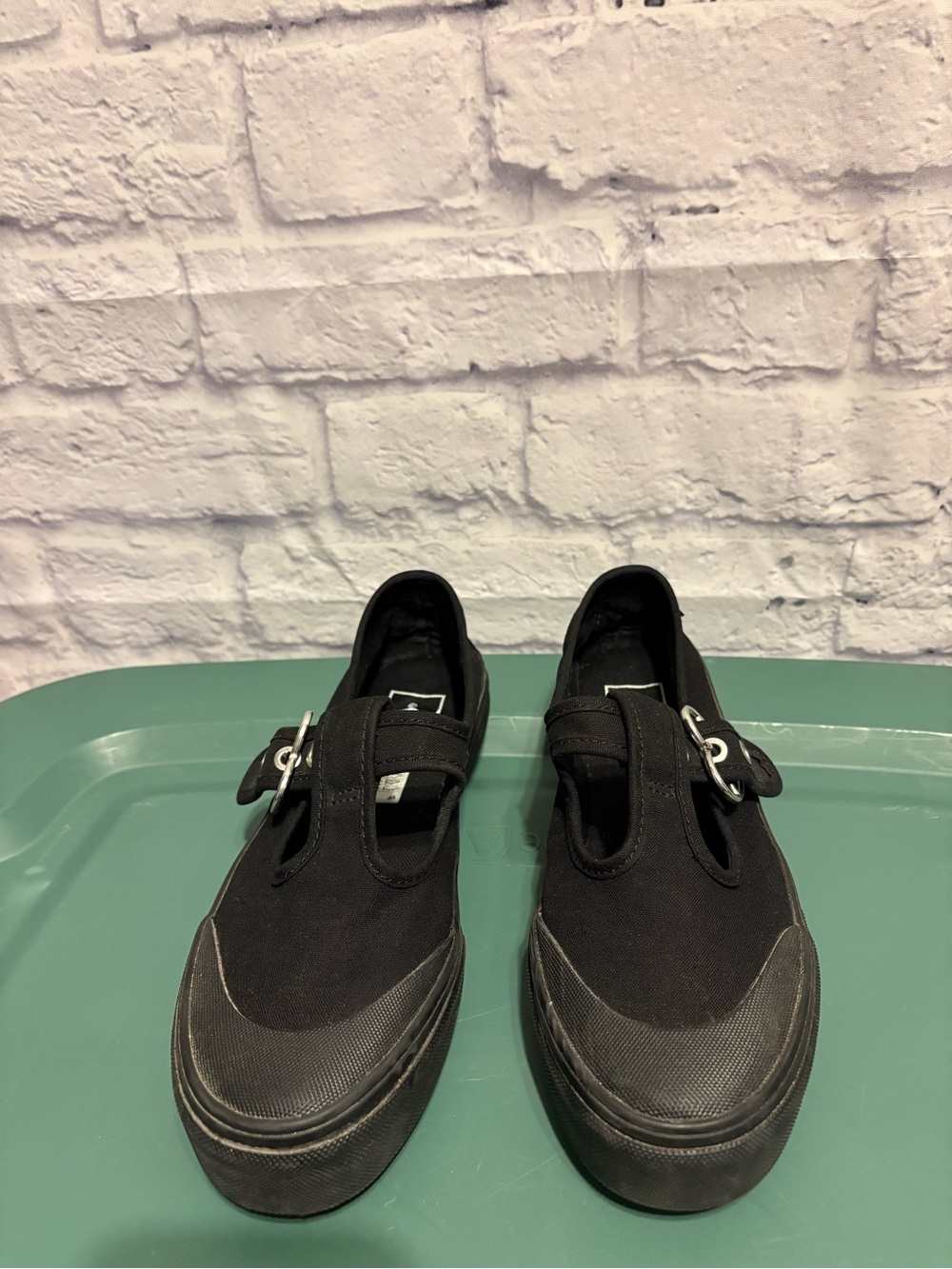 Vans Black Style 93 Mary Jane Lugged Sole Shoes with Heart Buckle Size 6.5 - Picture 4 of 11